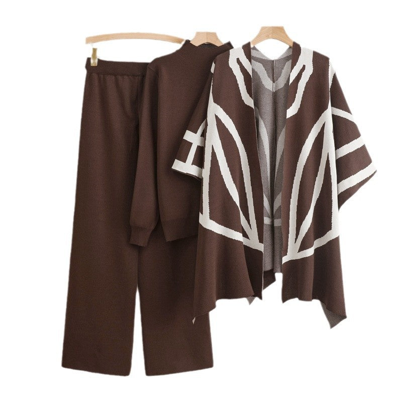 Women's trendy knit loungewear set with graphic poncho design NOVAE