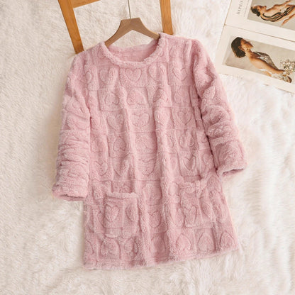 Women's cozy sweatshirt dress with heart-shaped fabric pattern NOVAE