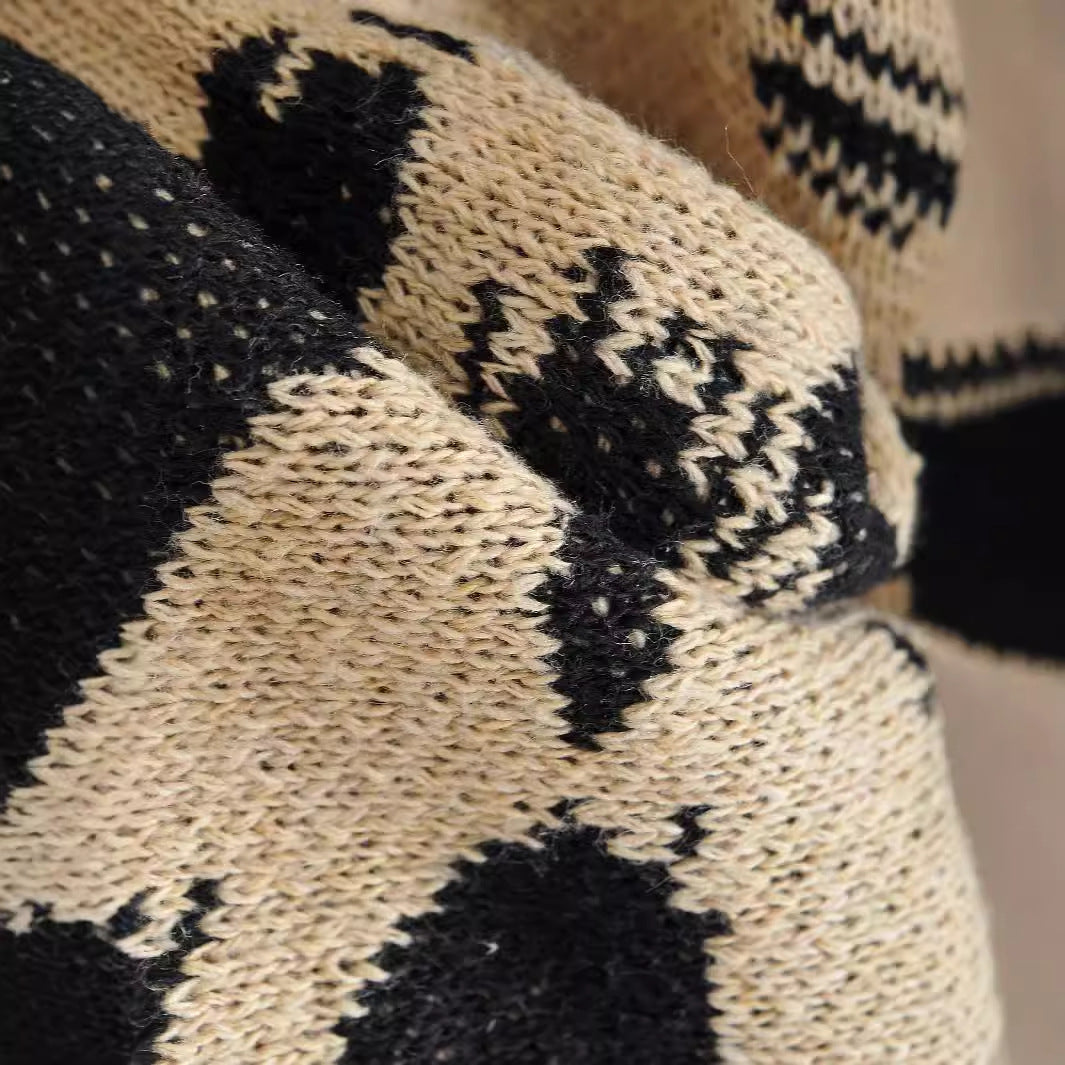 Women's chunky knit cardigan with fashionable leopard print and practical pockets NOVAE