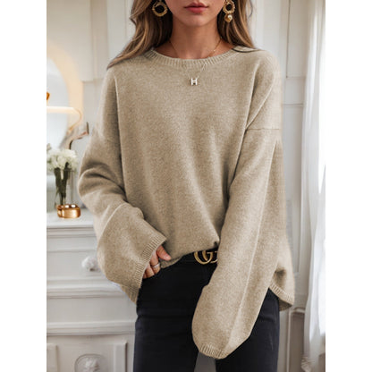 Women's Comfortable Knit Sweater with a Relaxed Fit and Wide Sleeves NOVAE