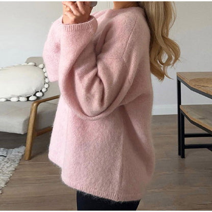 Women's Cozy Oversized Sweater with a Wide Fit NOVAE