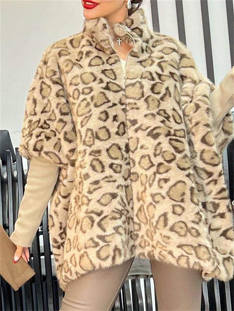 Women's cuddly fleece poncho in leopard print NOVAE