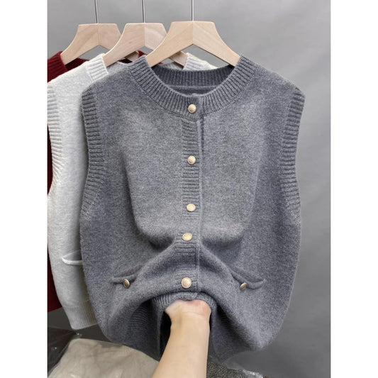 Women's knitted vest with button details and side pockets NOVAE