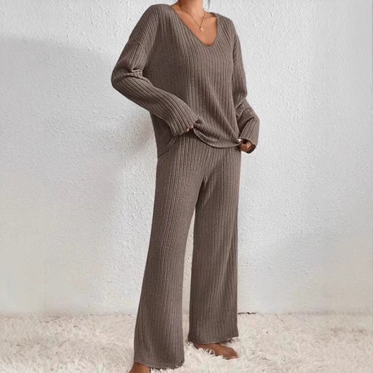 Women's comfortable set with V-neck and wide leg NOVAE