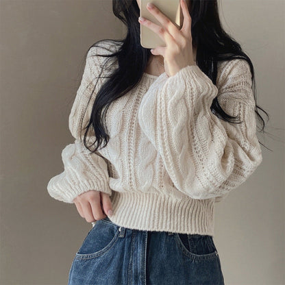 Women's fashionable knitted sweater with cable pattern and loose fit NOVAE