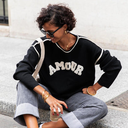 Women's casual sweatshirt with striking NOVAE lettering