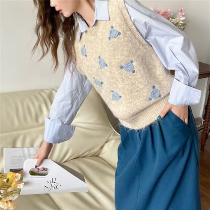 Women's knitted sweater with floral pattern NOVAE