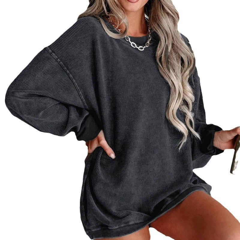 Women's oversized sweatshirt with a structured design and relaxed fit NOVAE