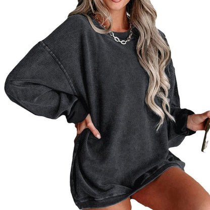 Women's oversized sweatshirt with a structured design and relaxed fit NOVAE