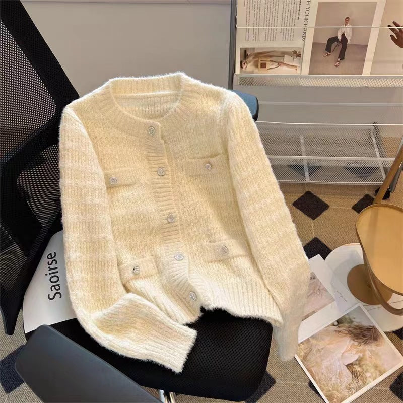 Women's cardigan with pockets and decorative buttons NOVAE