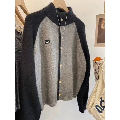 Women's knitted cardigan with elegant collar and button details NOVAE