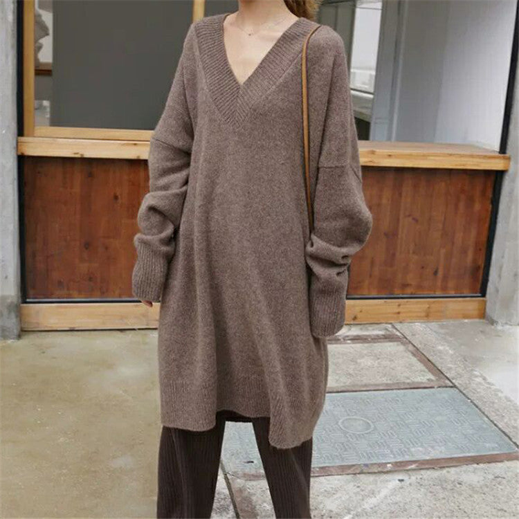 Women's cozy knit dress with V-neck and long sleeves NOVAE