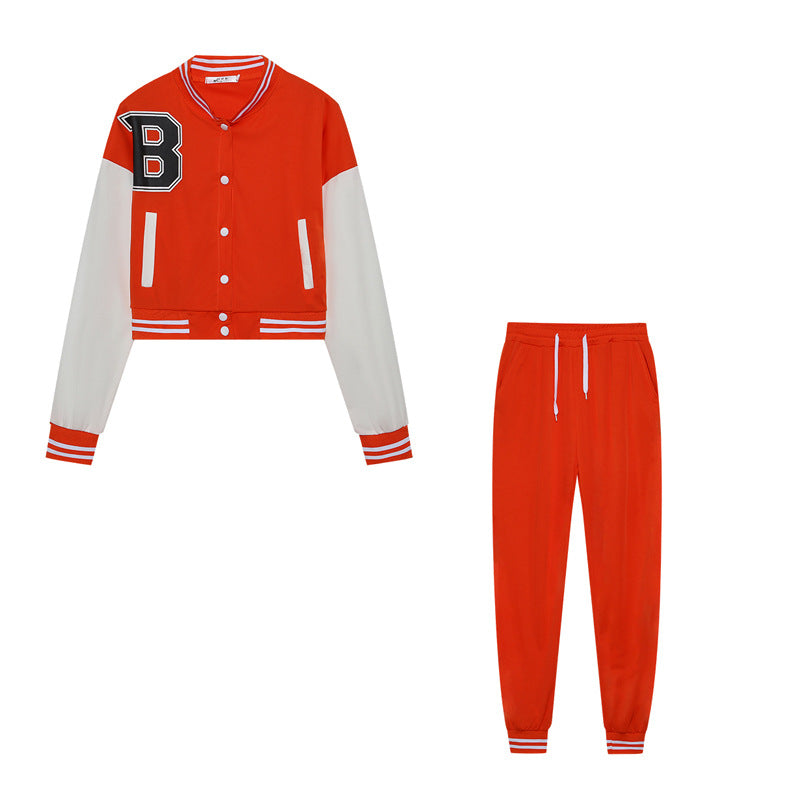 Women's sporty set consisting of a cropped jacket and jogging pants NOVAE