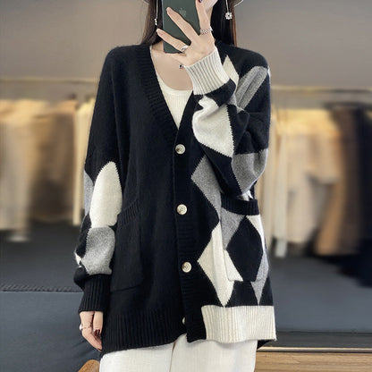 Women's chunky knit cardigan with a modern check pattern and practical pockets NOVAE