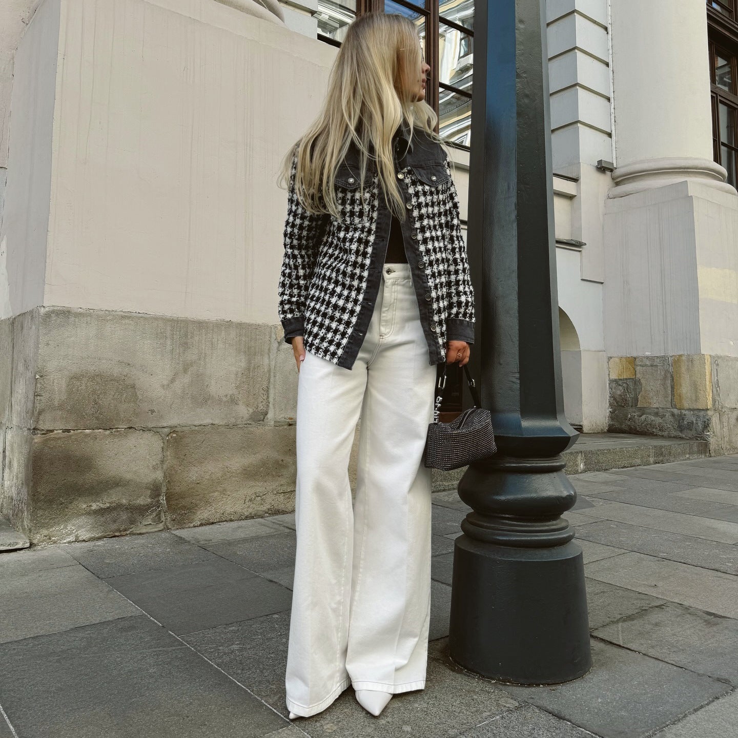 Women's elegant checked jacket with a wide cut and high-quality details NOVAE