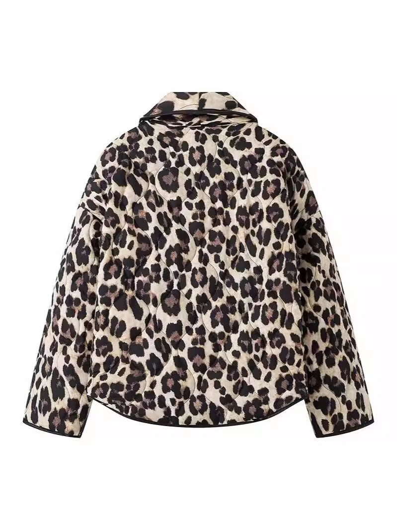 Women's fashionable leopard print jacket in a casual cut with practical pockets NOVAE
