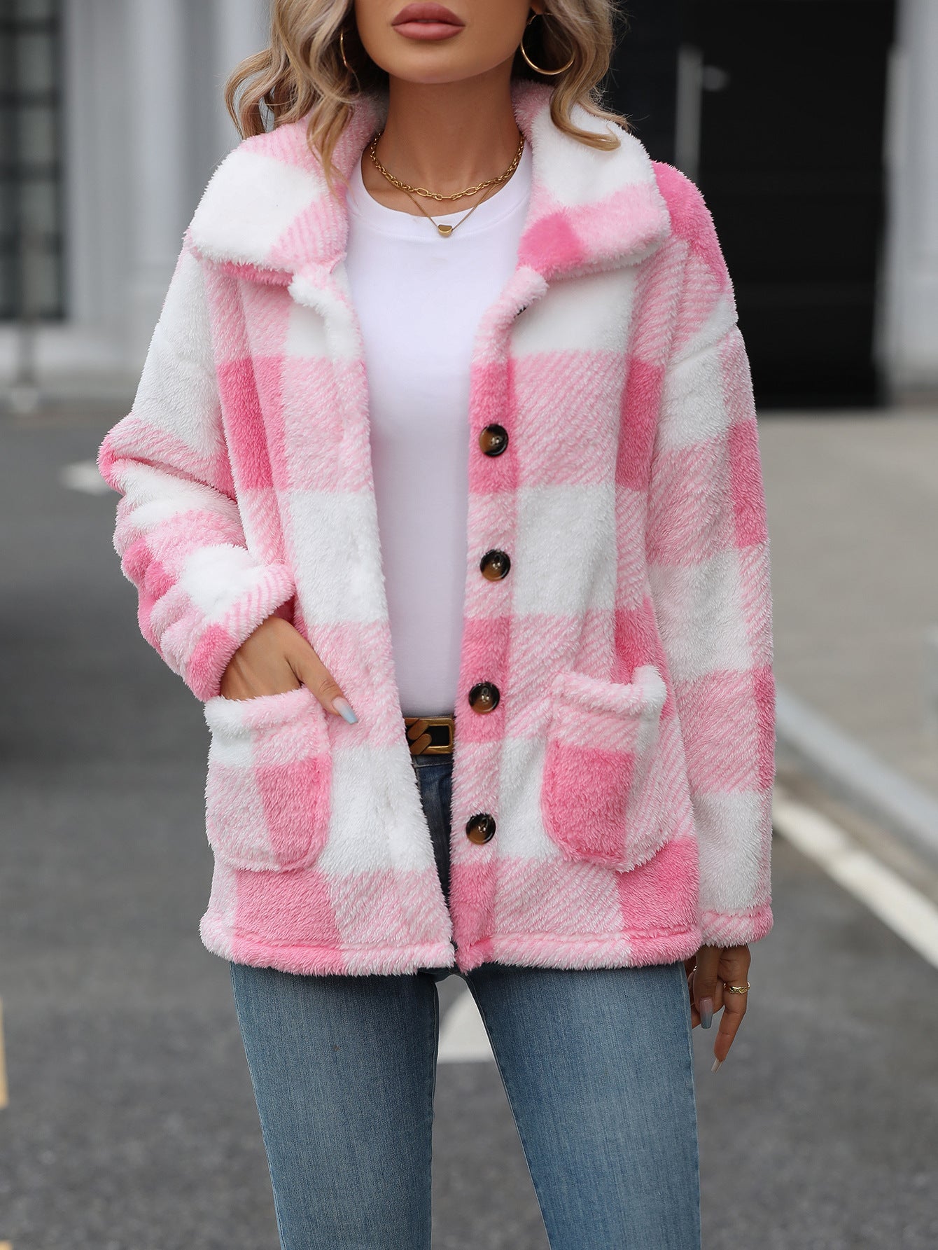 Women's plush jacket with trendy check pattern and practical pockets NOVAE