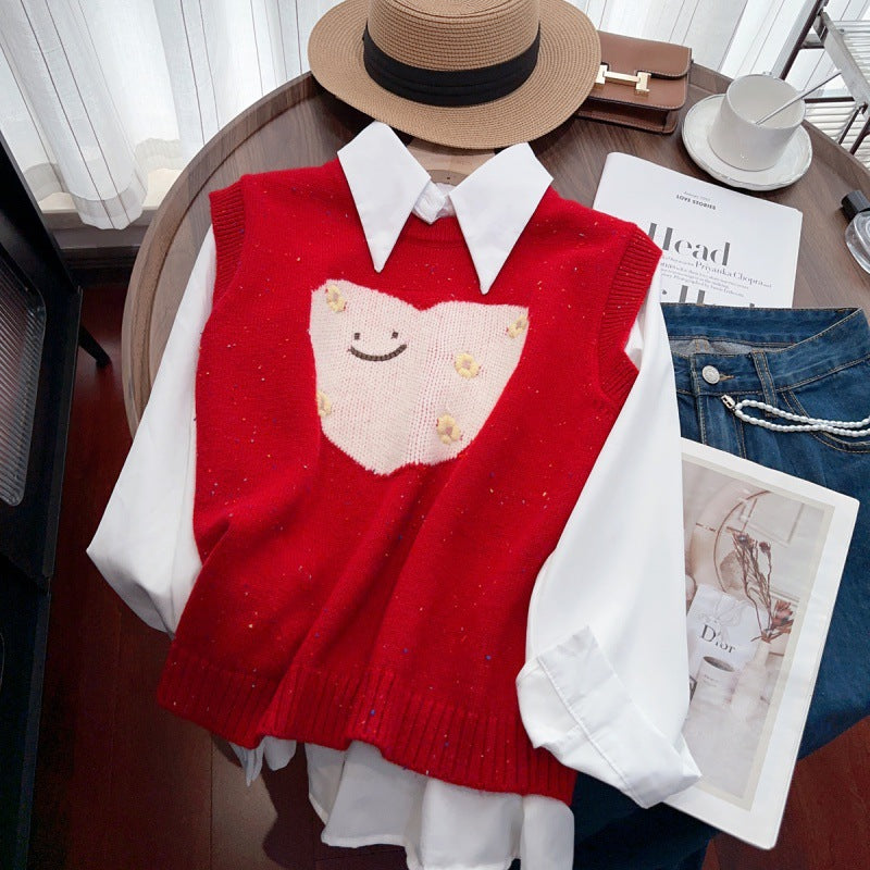 Women's sweetly designed knitted vest with heart motif and sleeveless NOVAE