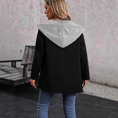 Women's casual hooded jacket with practical pockets and a modern cut NOVAE