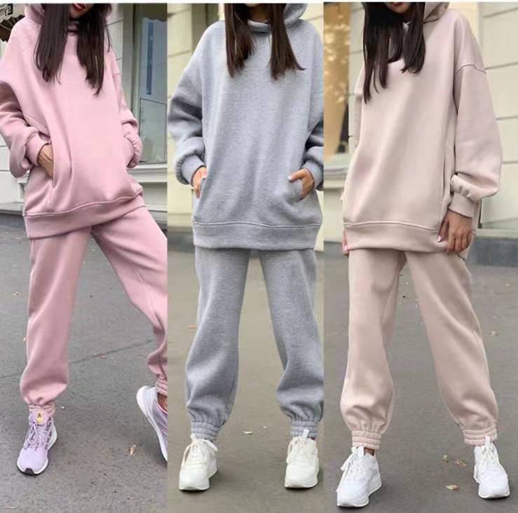 Women's casual jogging suit with soft material and elastic waistband NOVAE