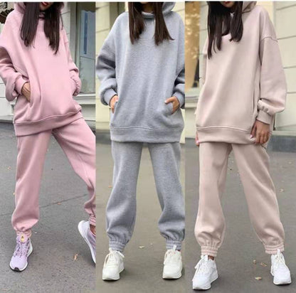 Women's casual jogging suit with soft material and elastic waistband NOVAE