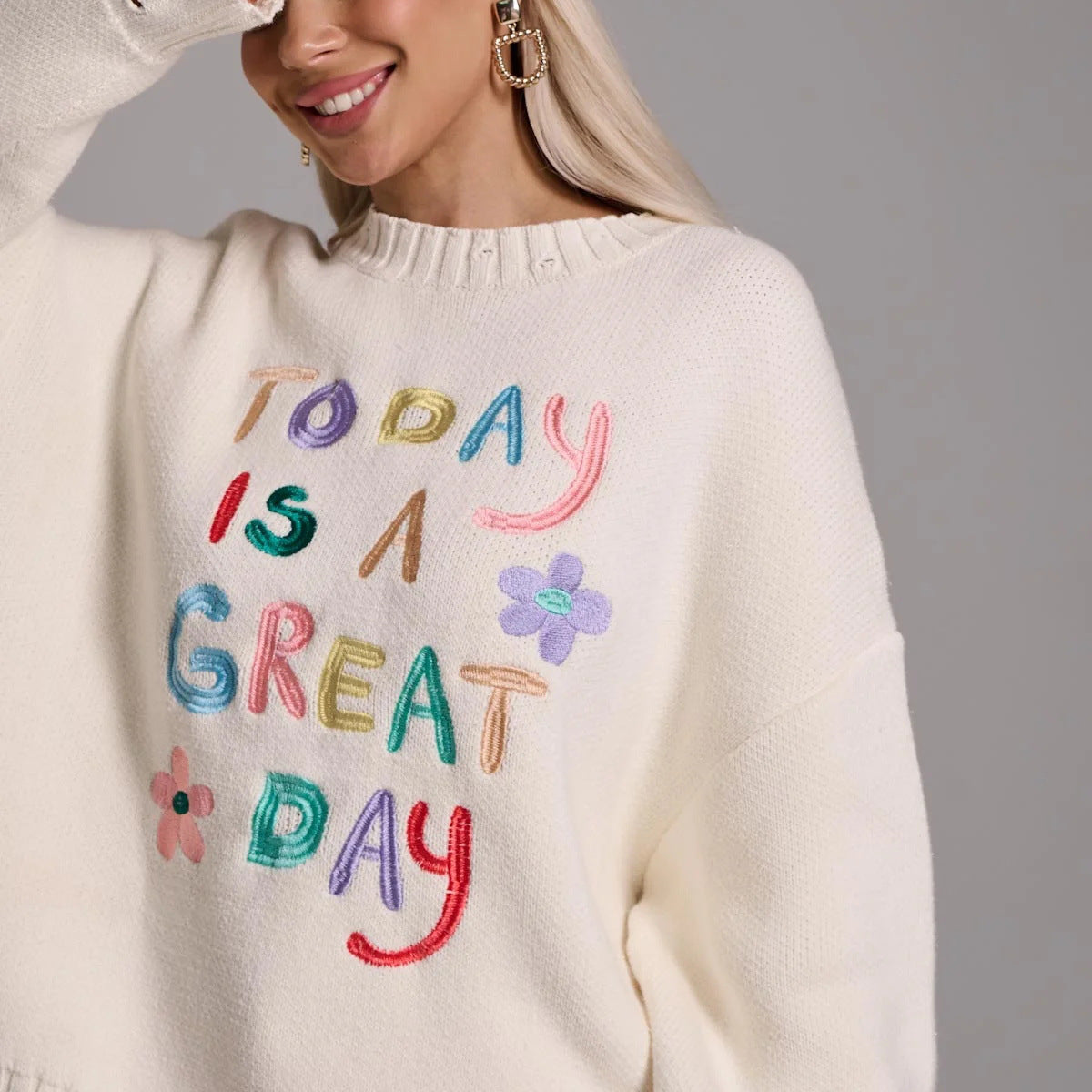 Women's oversized sweatshirt with colorful embroidery design NOVAE