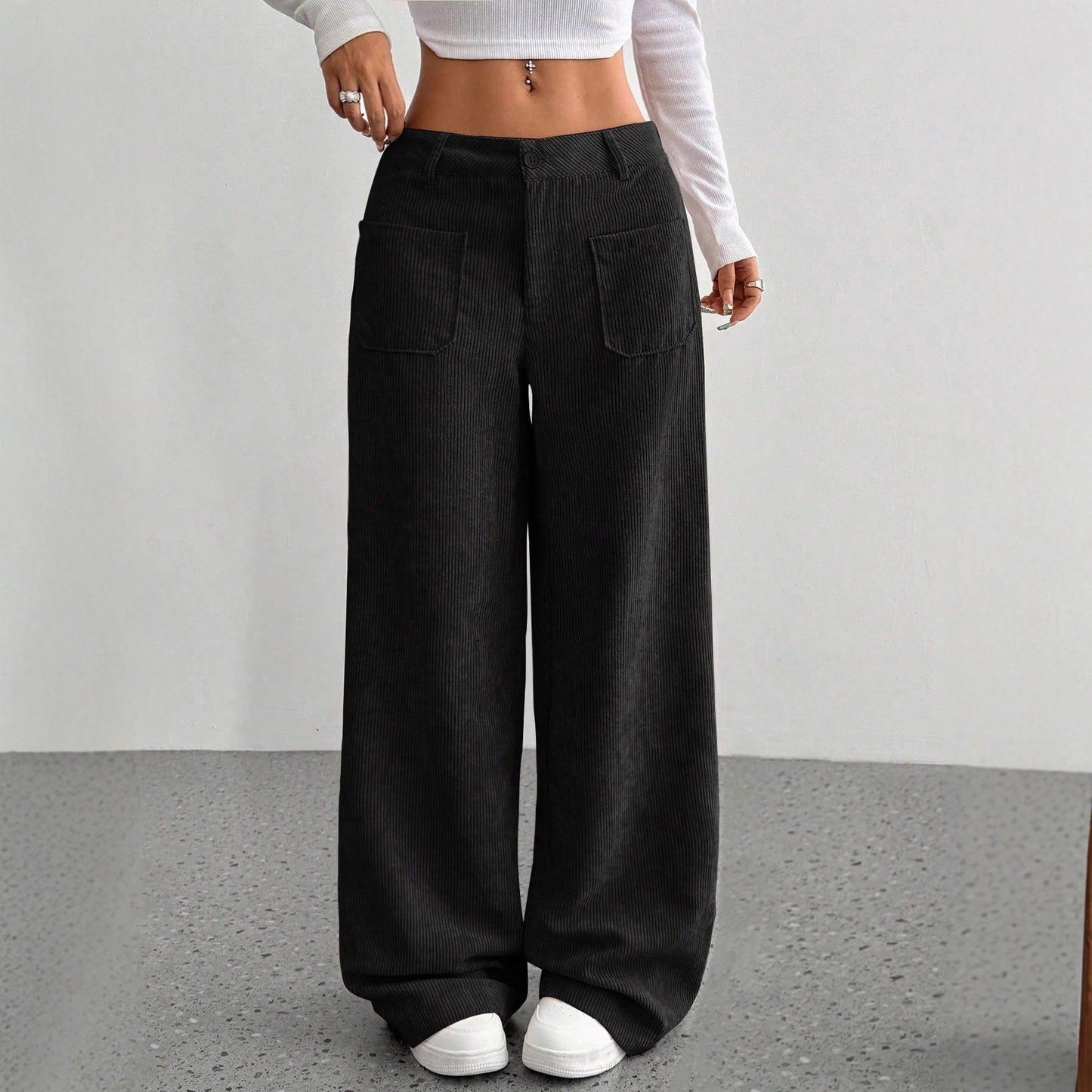 Women's wide-leg corduroy trousers with practical pockets NOVAE