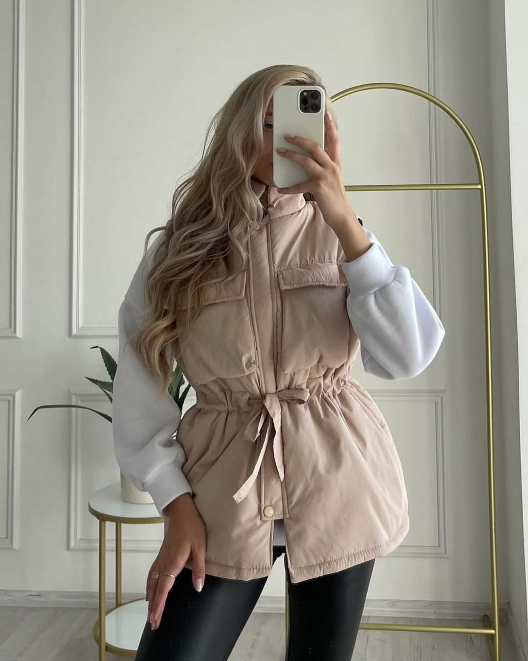 Women's sporty vest with hood and drawstring waist NOVAE