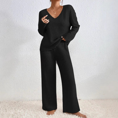 Women's comfortable set with V-neck and wide leg NOVAE