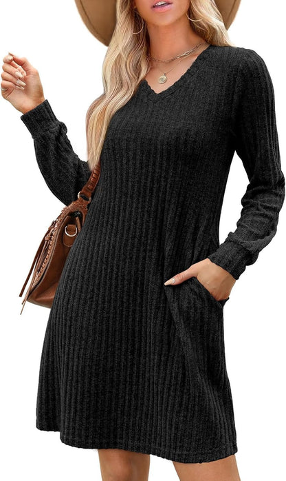 Women's casual dress with vertical structure and practical pockets NOVAE
