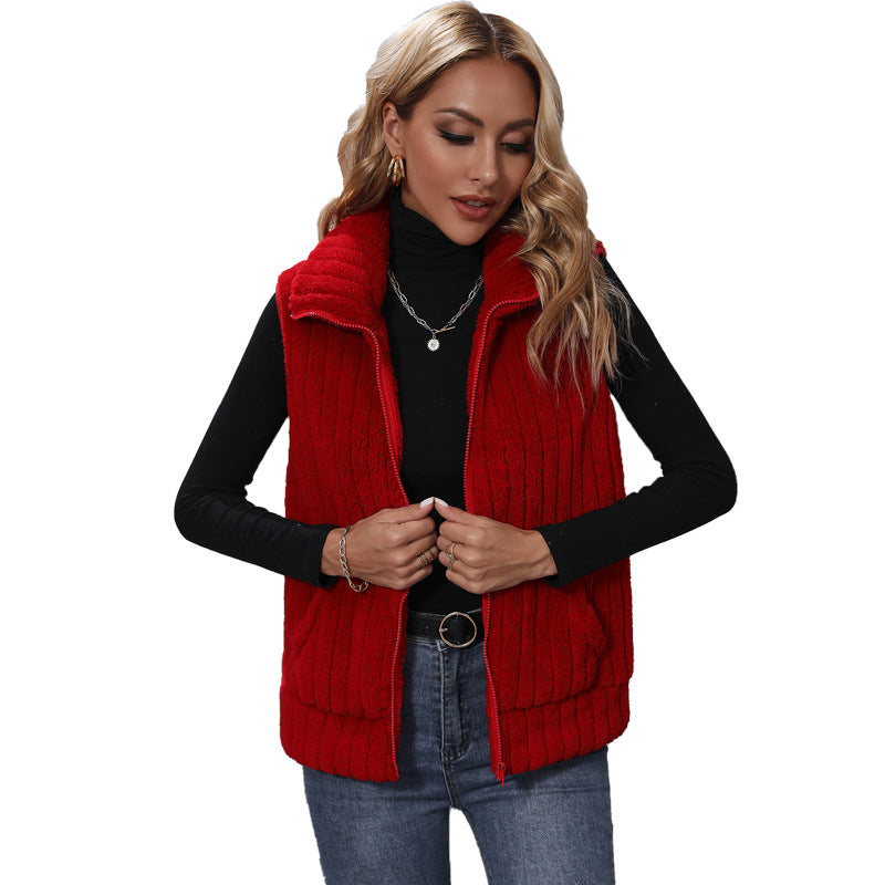 Women's fleece vest with textured material and practical pockets NOVAE