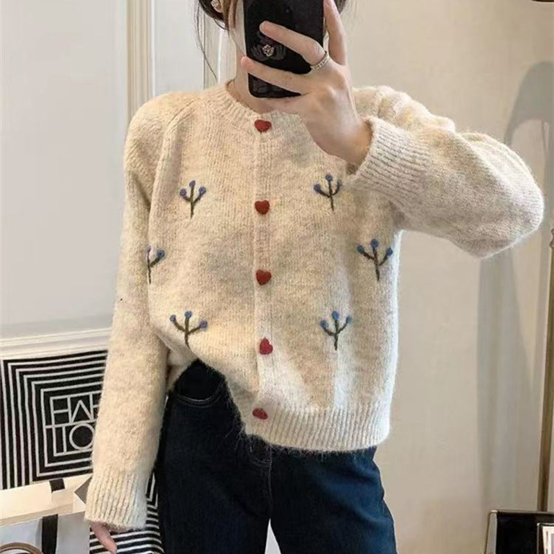 Women's cozy cardigan with hearts and floral embroidery NOVAE