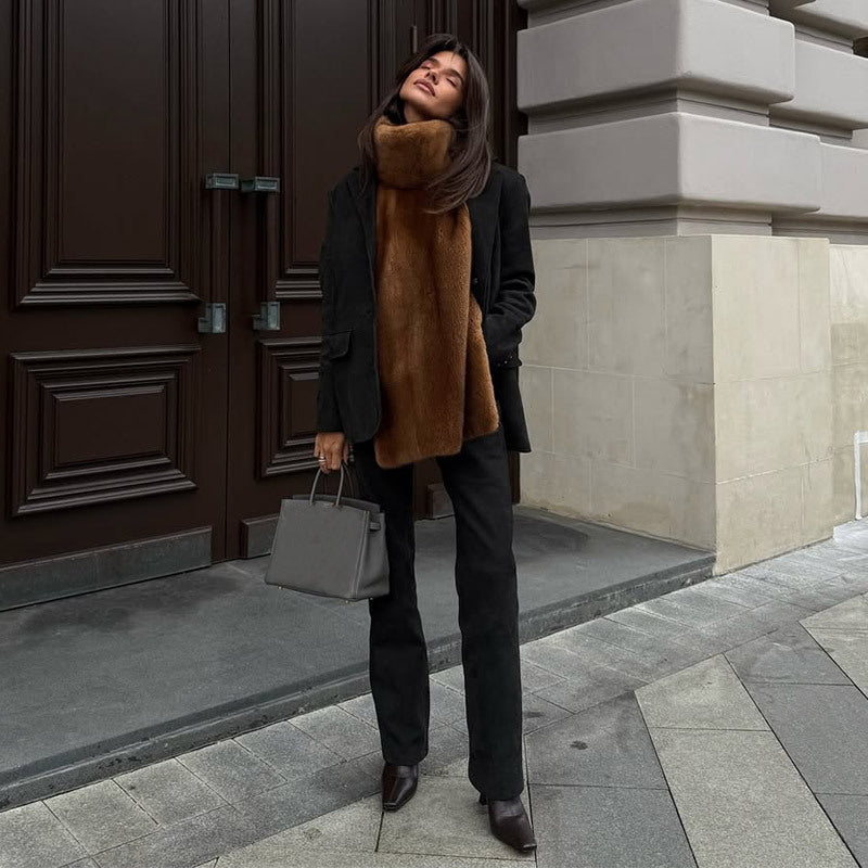 Women's faux fur scarf with practical wrap design NOVAE