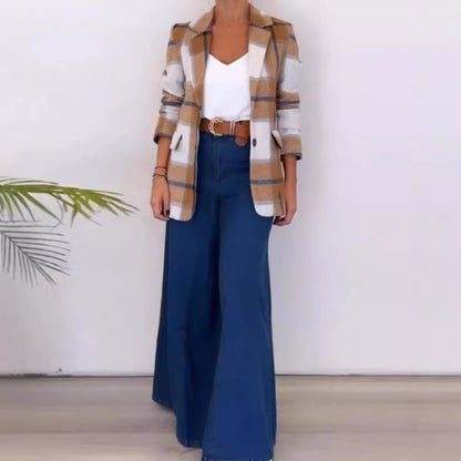 Women's checked blazer with an elegant cut and casual details NOVAE