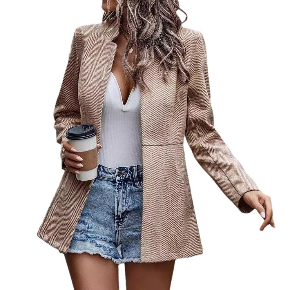 Women's fashionable blazer with structured design and elegant cut NOVAE