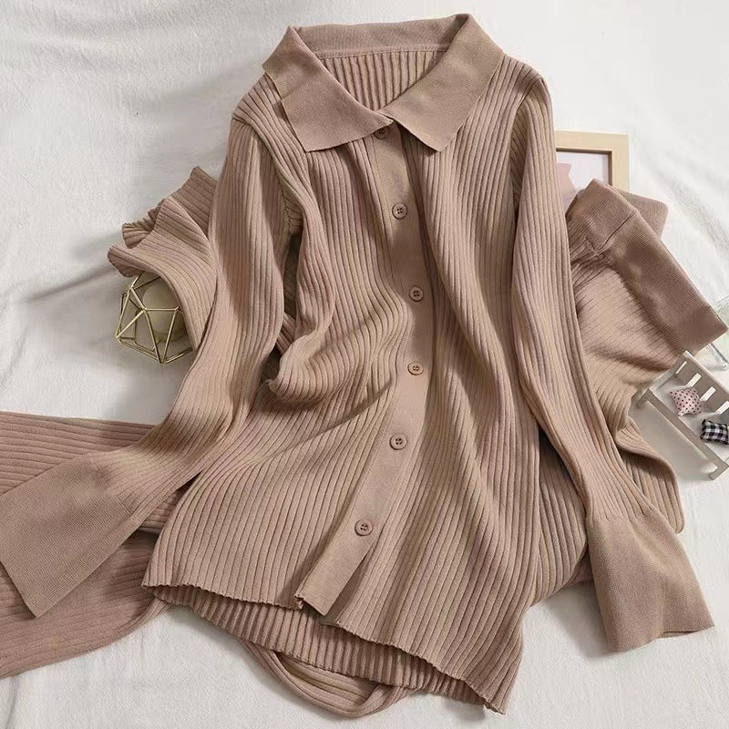 Women's knit sweater with classic collar NOVAE