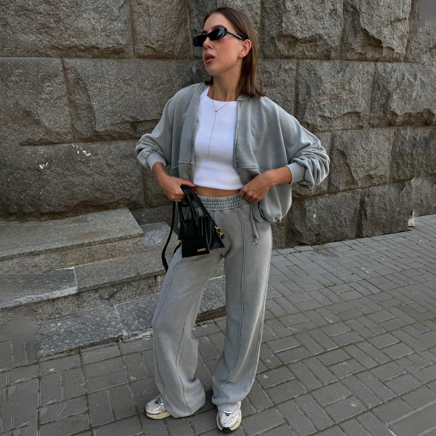 Women's casual two-piece suit with sweatshirt-like top and wide-legged trousers NOVAE