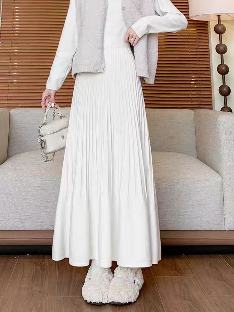 Women's elegant pleated skirt with high waist NOVAE