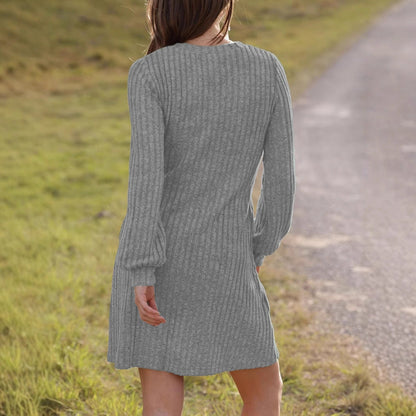 Women's casual dress with vertical structure and practical pockets NOVAE