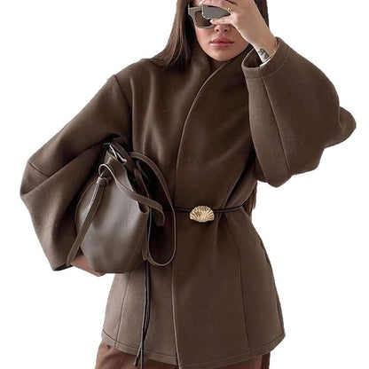 Women's elegant and comfortable short jacket NOVAE