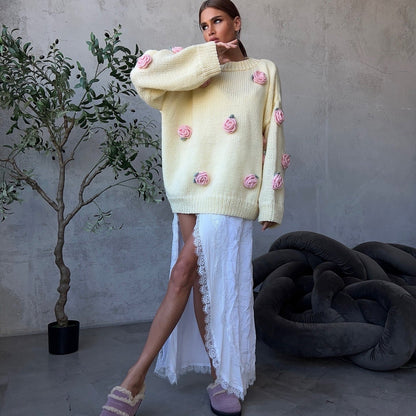 Women's knit sweater with floral appliqués and a relaxed fit NOVAE