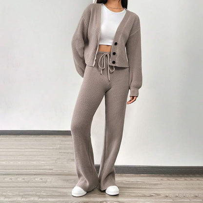 Women's soft knit set with casual trousers and crop cardigan NOVAE