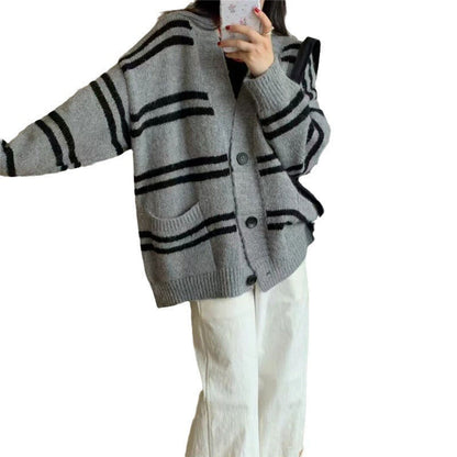 Women's chunky knit cardigan with wide turn-up and decorative button details NOVAE