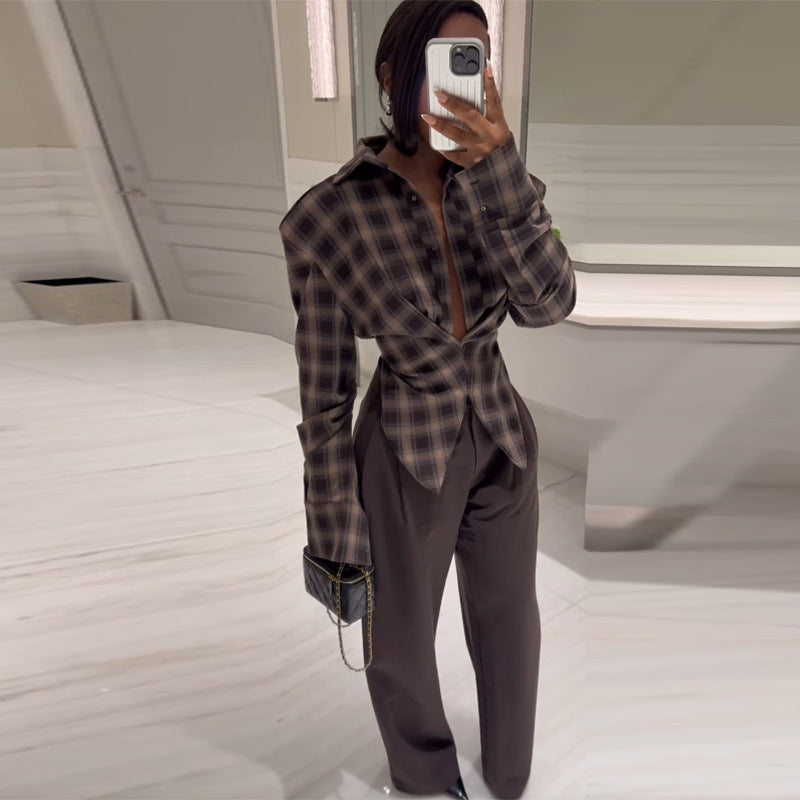 Women's wide-cut plaid blouse with innovative collar NOVAE