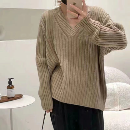 Women's viscose knit sweater with V-neck and ribbed design NOVAE