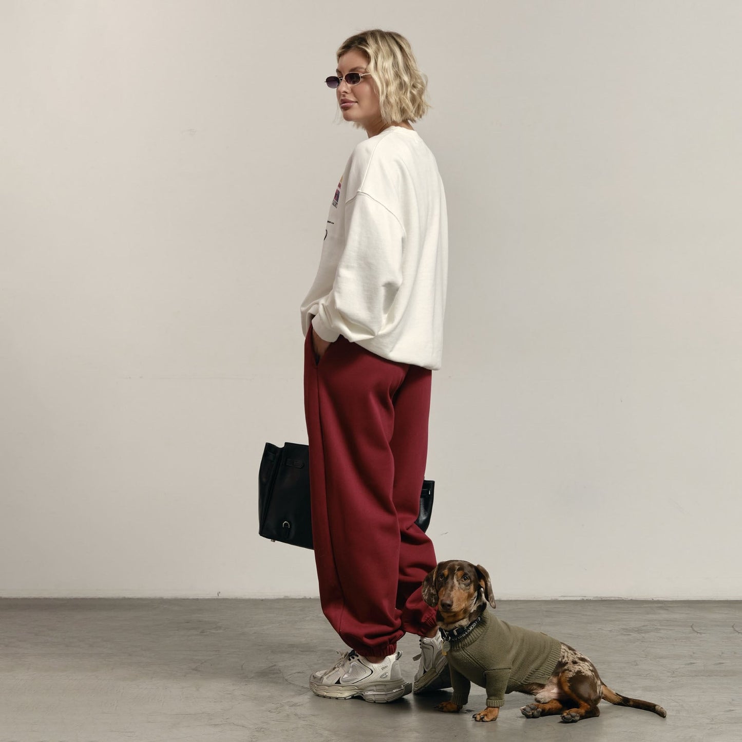 Women's casual sweatpants with a high waist and wide cut NOVAE