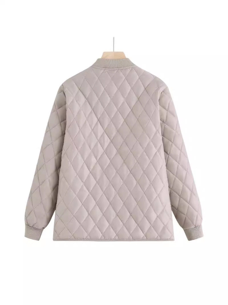 Women's quilted transitional jacket with practical pockets and a modern cut NOVAE