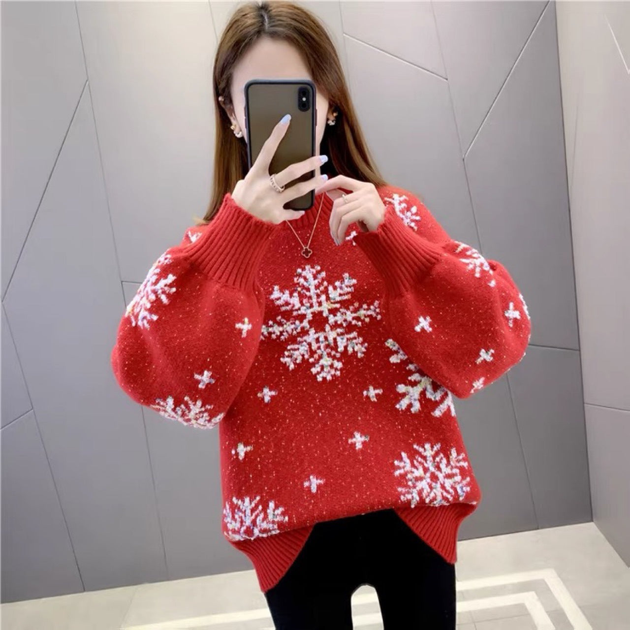 Women's knitted sweater with winter motif and puff sleeves NOVAE