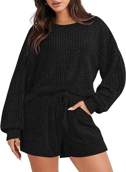 Women's comfortable fleece lounge suit with wide sleeves and elastic waistband NOVAE