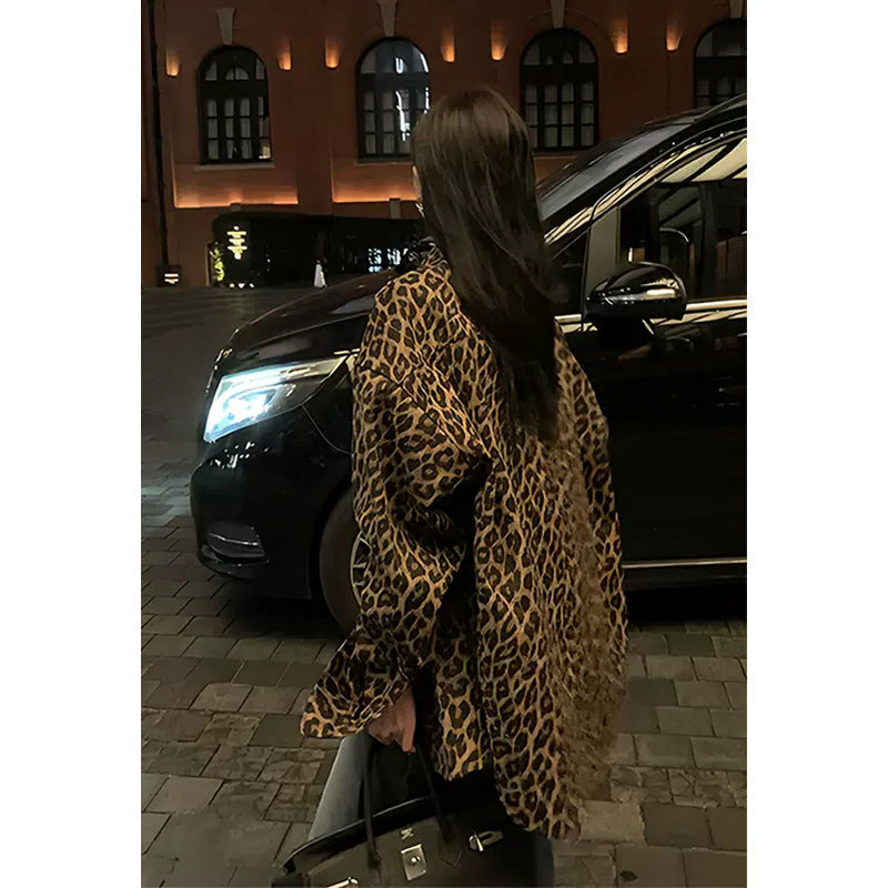 Women's oversized shirt jacket in fashionable leopard print NOVAE